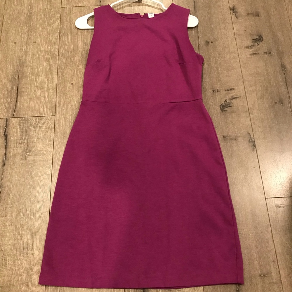 OLD NAVY PURPLE MID DRESS SIZE MEDIUM